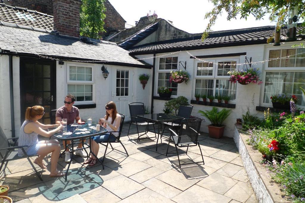 ナレスボロ Kirkgate House Bed & Breakfast エクステリア 写真